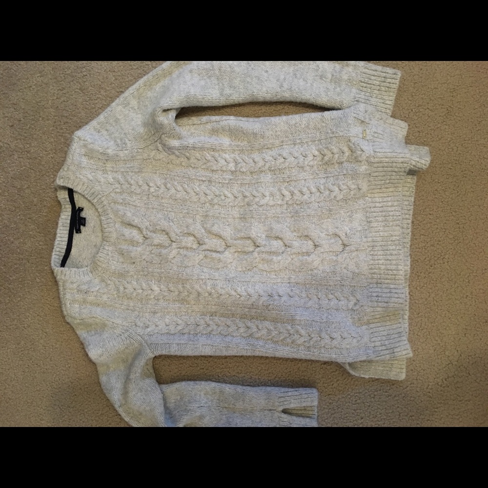 Tommy sweater